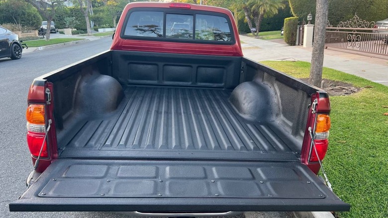Bild mit der Pritsche des Toyota Tacoma 4X4 aus dem Jahr 2003