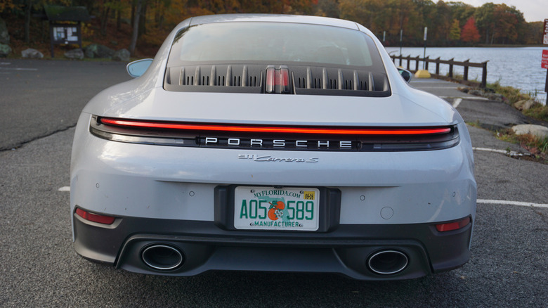 2025 Porsche 911 Carrera S hinten