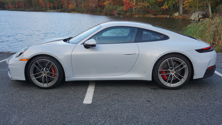 2025 Porsche 911 Carrera S Seitenansicht