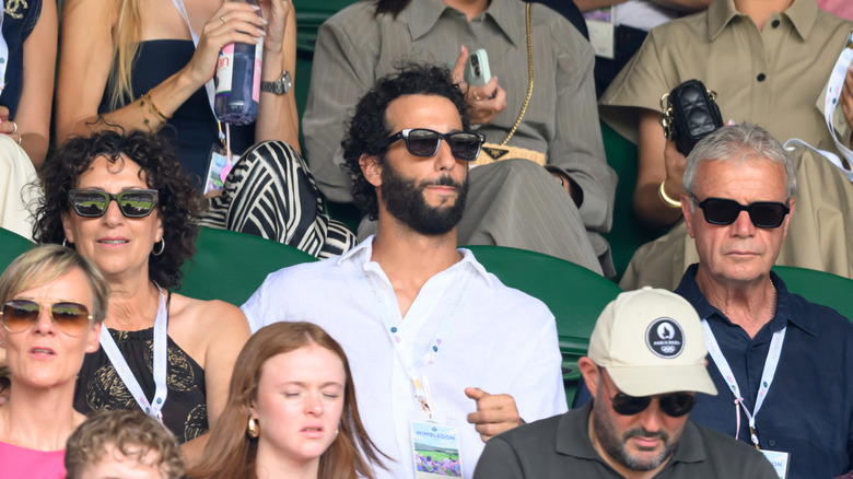 Daniel Ricciardo nimmt am 1. Juli 2025 am zweiten Tag der Wimbledon Tennis Championships im All England Lawn Tennis and Croquet Club in London, England, teil.