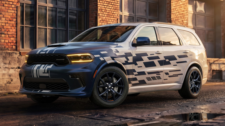Vordere 3/4-Ansicht des Dodge Durango Smokescreen-Konzepts