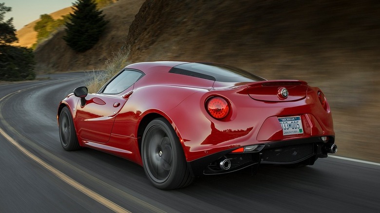 Alfa Romeo 4C hinten 3/4