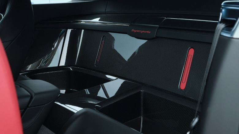 Hutablage hinten eines Bentley Supersports