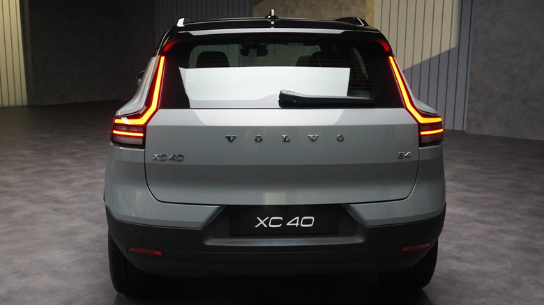2028 Volvo XC40 hinten