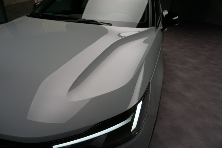 2028 Volvo XC40 Motorhaube
