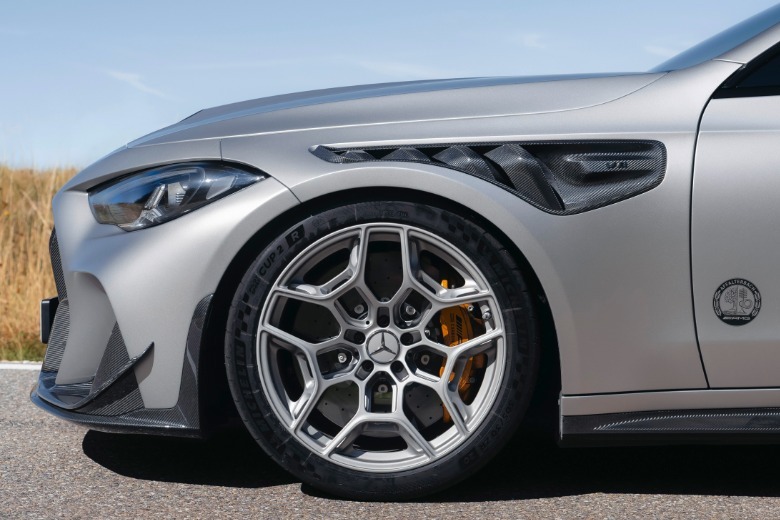 Vorderrad eines Mercedes-AMG CLE 646 Spezialanfertigung