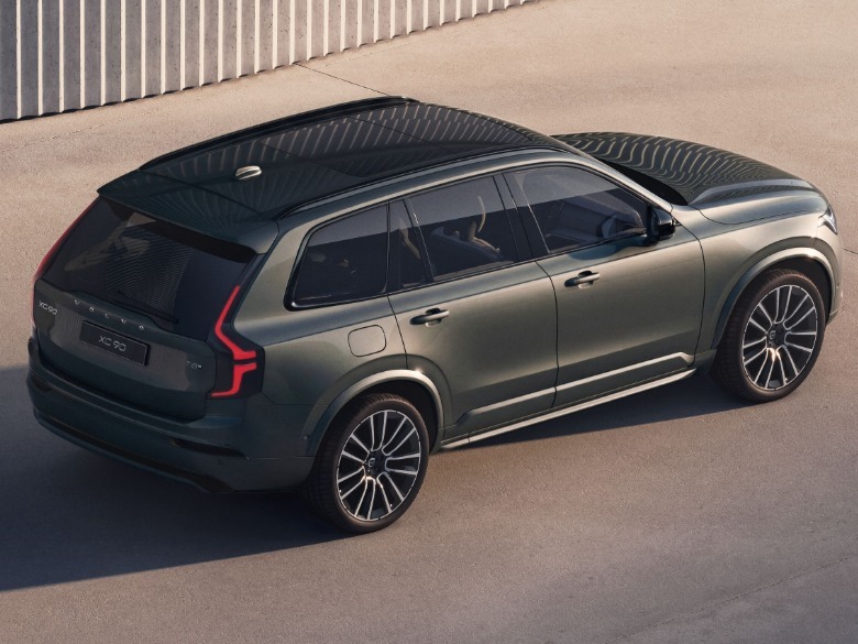 2028 Volvo XC90 T8 3/4-Rückansicht