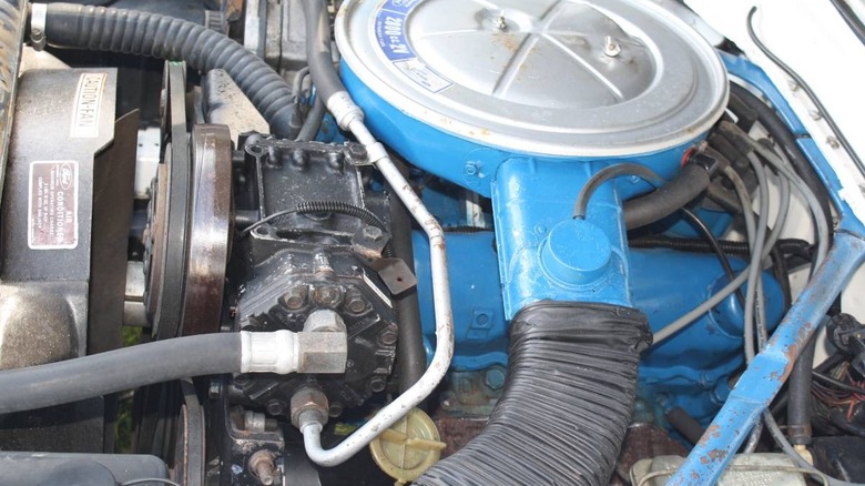1978 Ford Mustang II Liftback 2800cc V6-Motorbild
