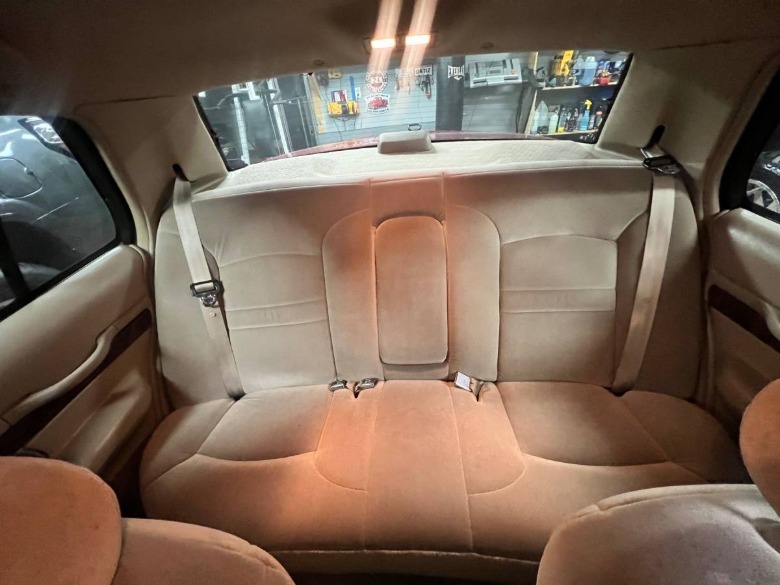 Rücksitzbild des Mercury Grand Marquis von 1999