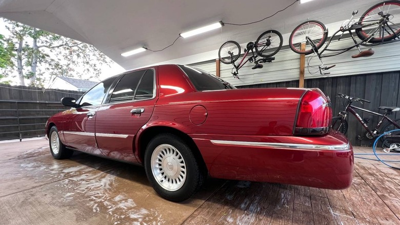 1999 Mercury Grand Marquis Heck-Dreiviertelbild