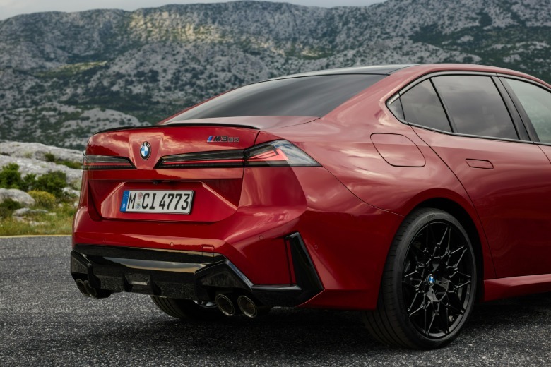 Heck eines 2027 BMW M350