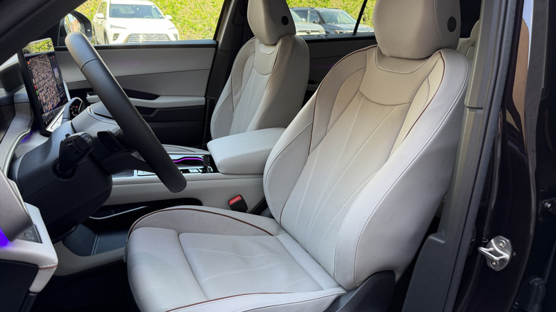 Vordersitze eines Volkswagen Atlas 2027