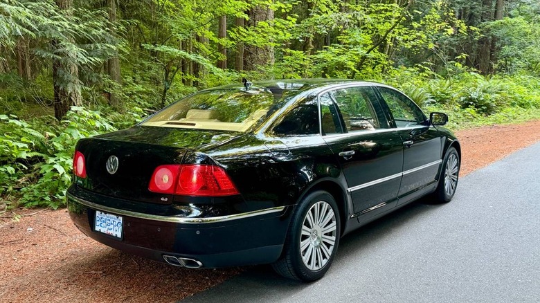 2005 Volkswagen Phaeton W12 2+2 Dreiviertelbild hinten