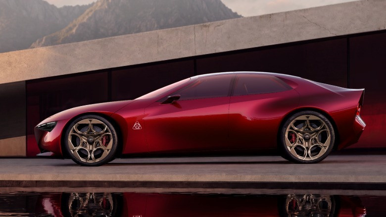 Seitenansicht des Alfa Romeo Cuorerosso-Konzepts