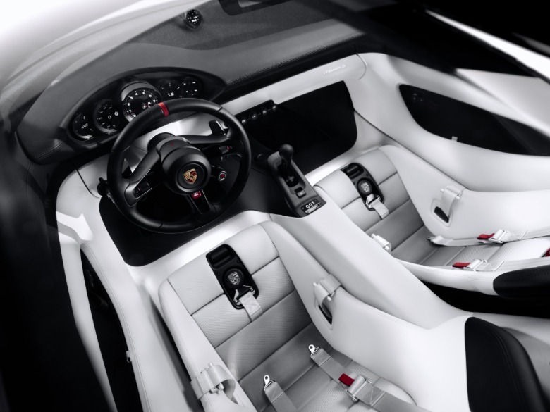 Innenraum des Porsche Mission S-Konzepts