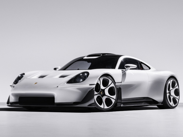 Vordere 3/4-Ansicht des Porsche Mission S-Konzepts