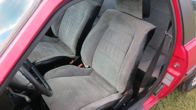 Bild der Sitze des Volkswagen Scirocco 16V von 1985