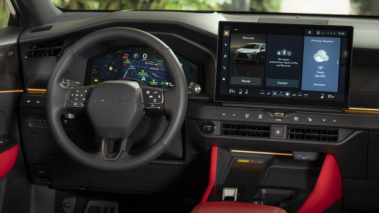 Innenraum eines Lexus NX 2027