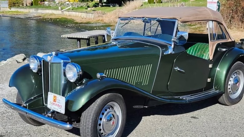 1953 MG TD Dreiviertelbild vorne