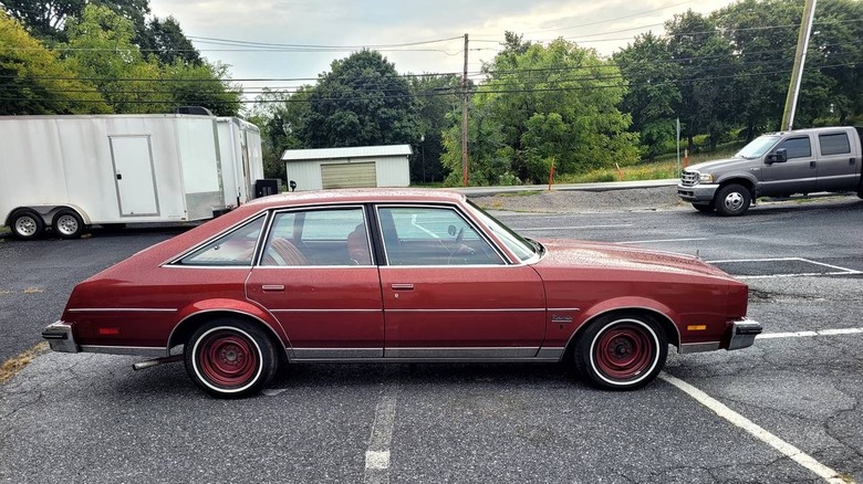 1978 Olds Cutlass Salon Brougham, vollständiges Bild auf der Beifahrerseite